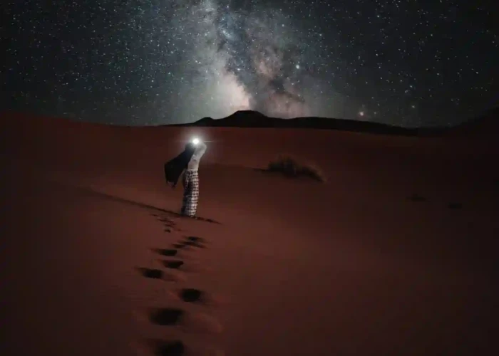 Stargazing-in-the-Sahara-desert-scaled